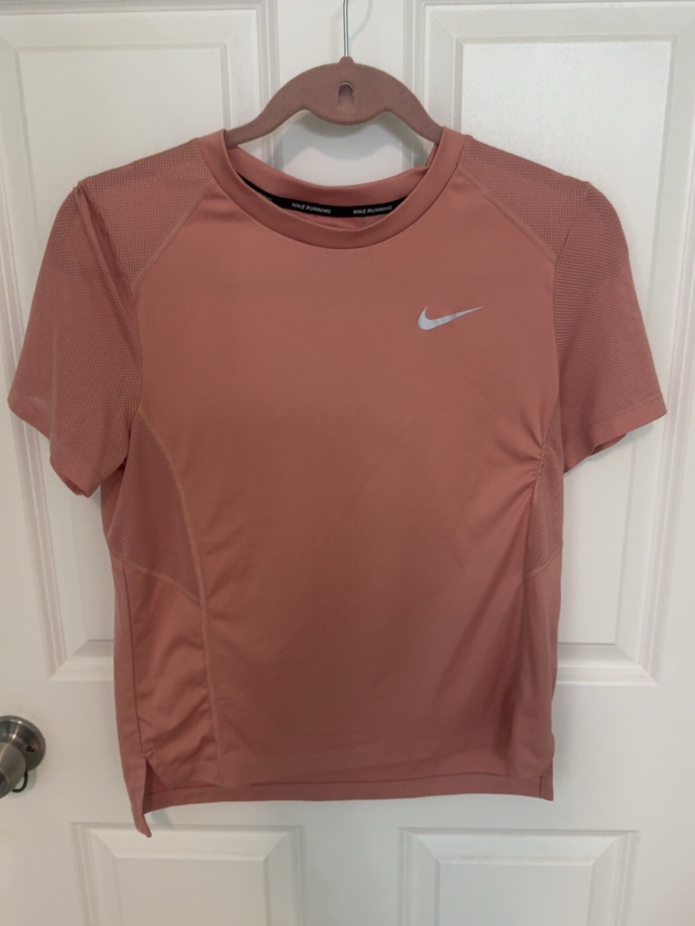 Nike Women's Short Sleeve Dri-FIT Top - Rose